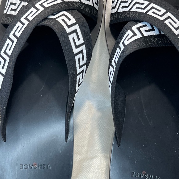 Versace sandals for man, size 42 - Picture 3 of 14